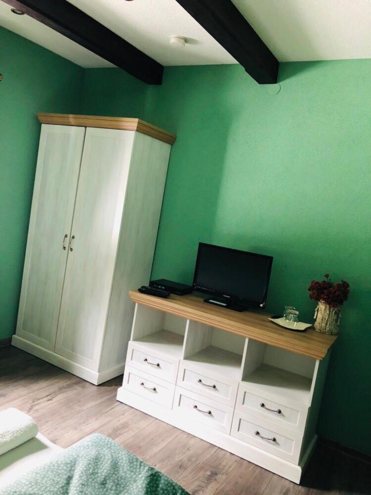 Penzion A Restauracia Hanisberg Krupina Екстериор снимка