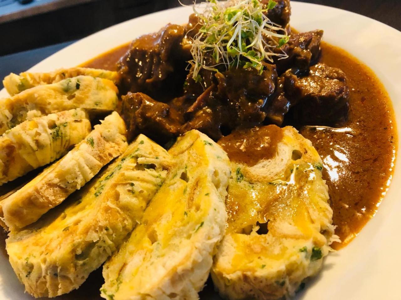 Penzion A Restauracia Hanisberg Krupina Екстериор снимка